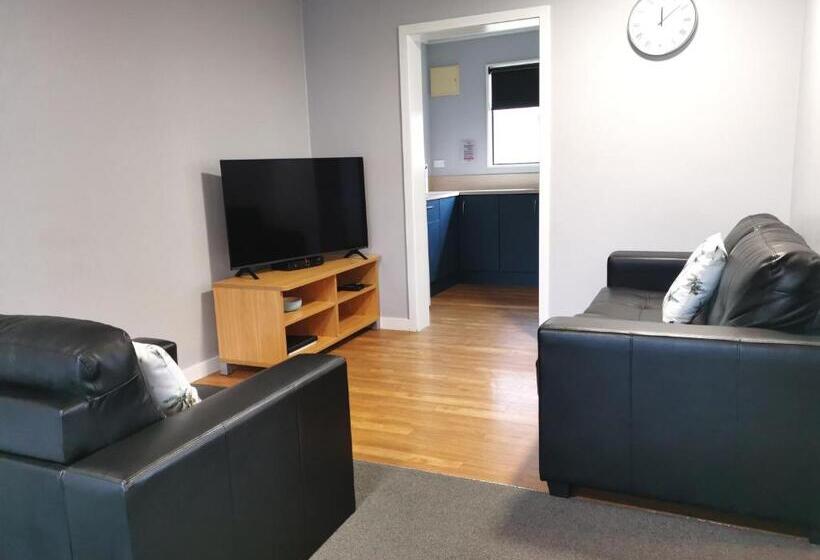 مُتل Hacienda Motor Lodge