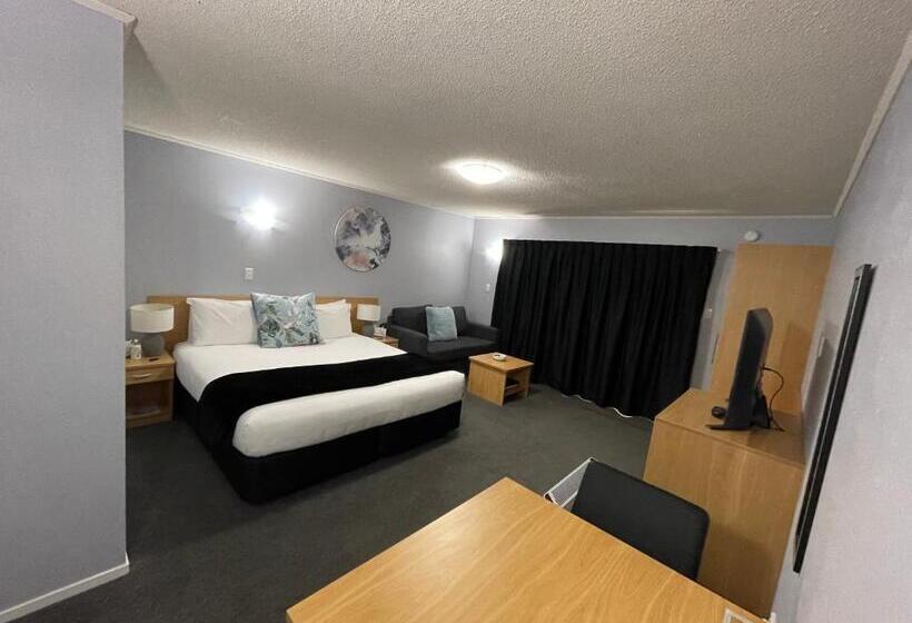 مُتل Hacienda Motor Lodge