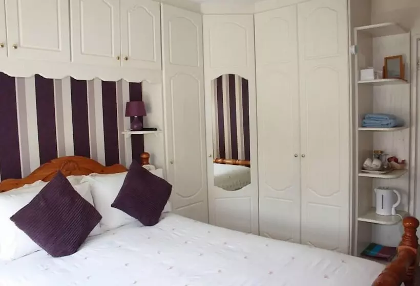 Seamount House B&b