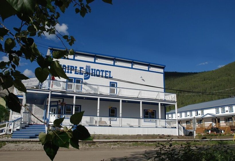 Triple J Hotel & Cabins