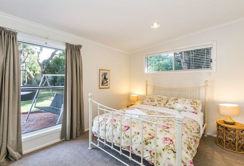 Beachfront Cottages Torquay