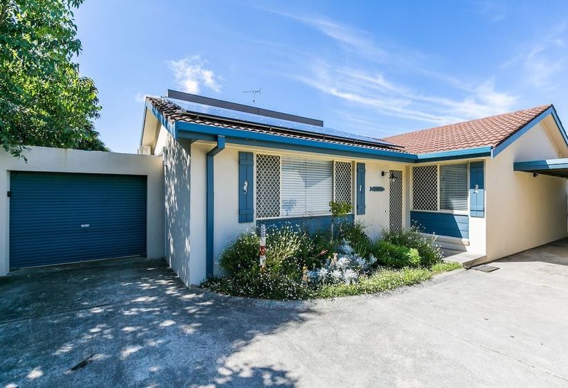 Beachfront Cottages Torquay