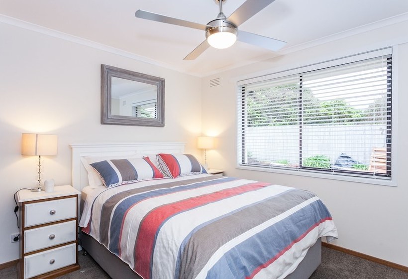 Beachfront Cottages Torquay