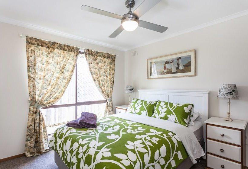 Beachfront Cottages Torquay