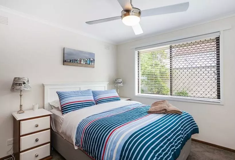 Beachfront Cottages Torquay