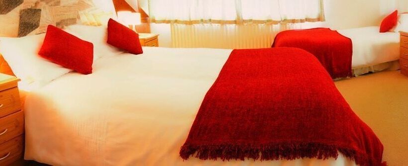 Broadlands Bed And Breakfast