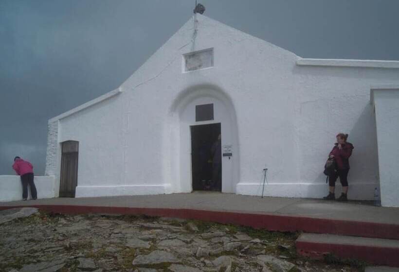 Broadlands Bed And Breakfast