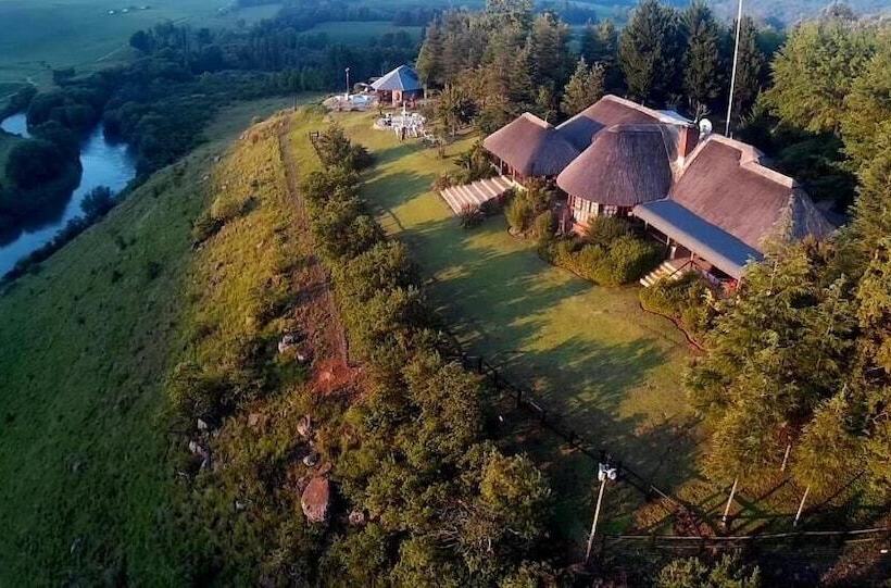 فندق Amazian Mountain River Lodge