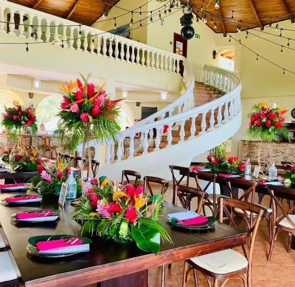 Hotelli Delfin Playa Bejuco