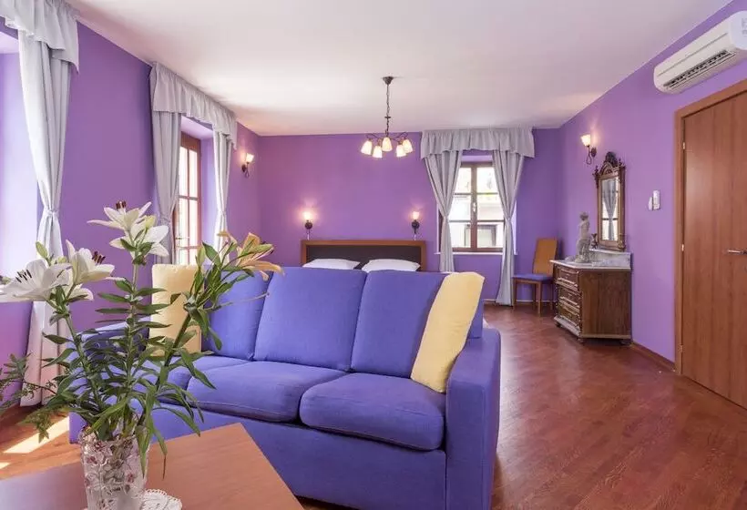 Hotelli Villa Nora