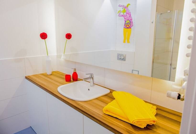 Mojito Apartments Angel Wings