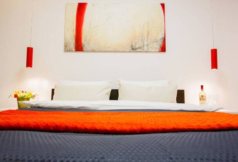 Mojito Apartments Angel Wings