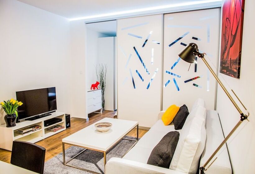 Mojito Apartments Angel Wings