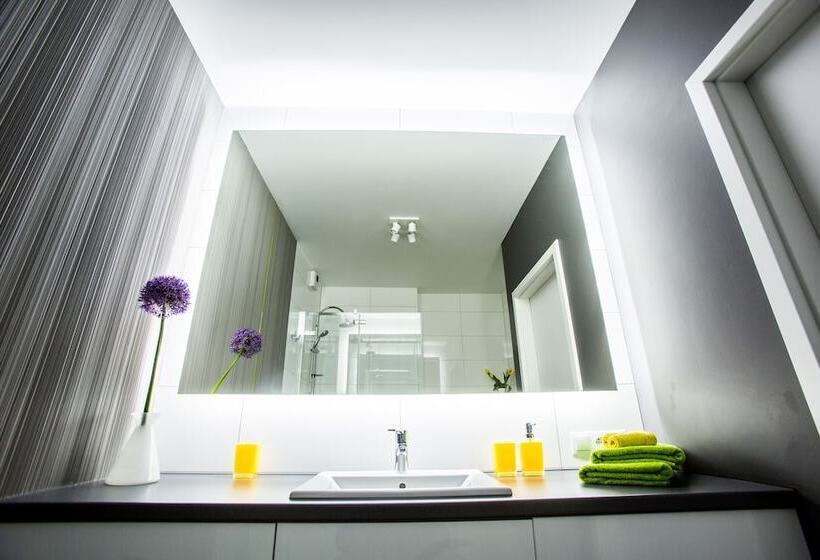 Mojito Apartments Angel Wings