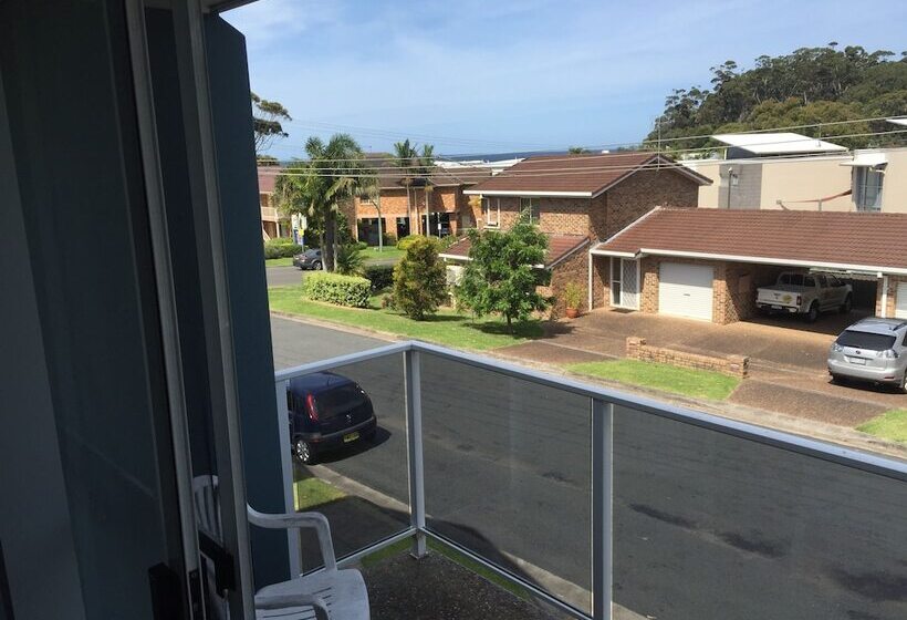 Mollymook Aquarius Apartments