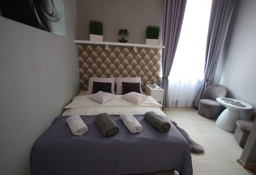 Rainbow Apartments 2