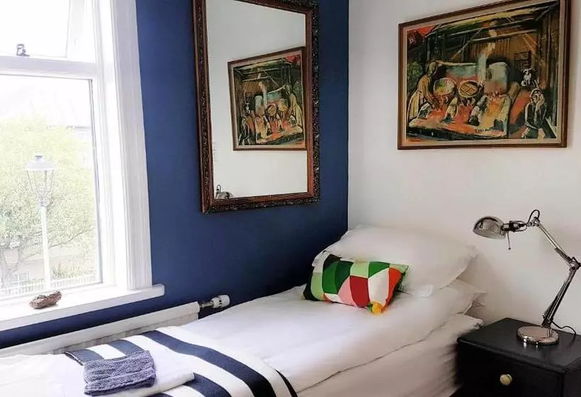 هاستل Refurinn Reykjavik Guesthouse