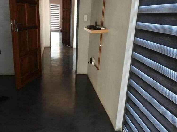 住宿加早餐 Anisa Guesthouse