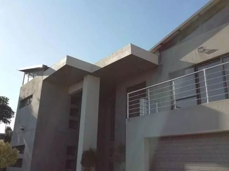 ベッドアンドブレックファースト Anisa Guesthouse