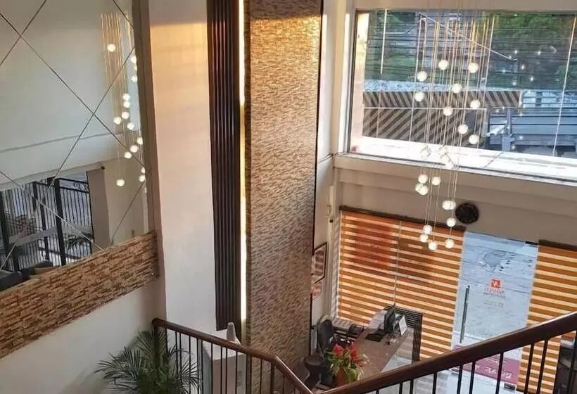 هتل North Tourist Inn