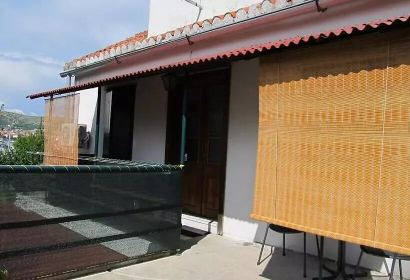 Majatalo Guesthouse Trogir Proto Free Parking