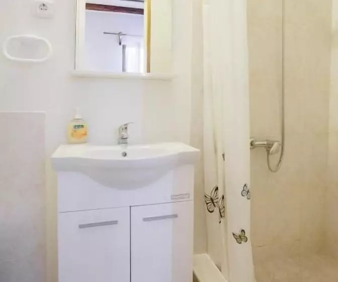 Majatalo Guesthouse Trogir Proto Free Parking