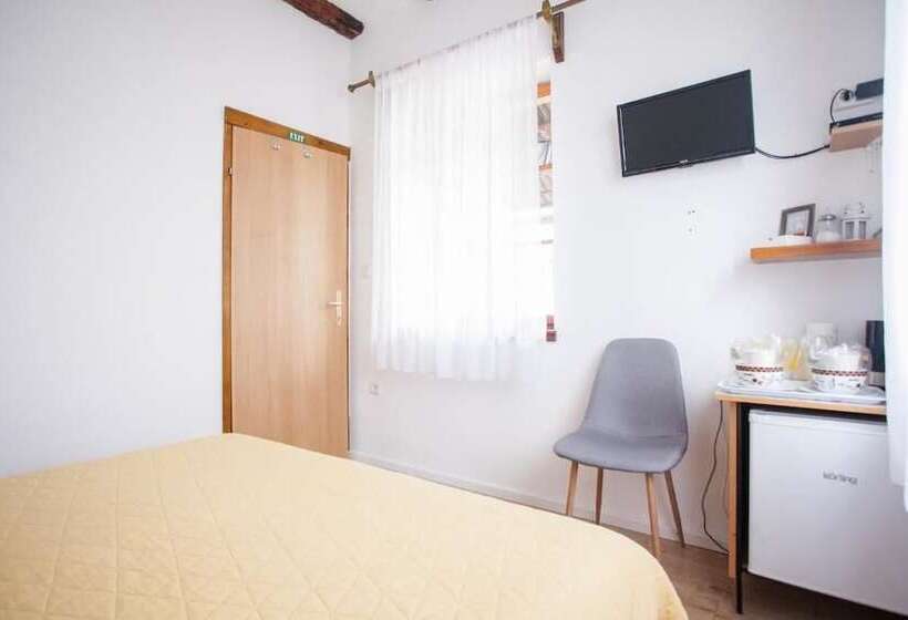 Pensió Guesthouse Trogir Proto