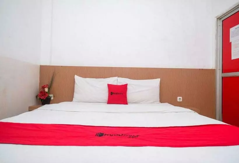 ペンション Reddoorz @ Pengayoman Panakkukang 2