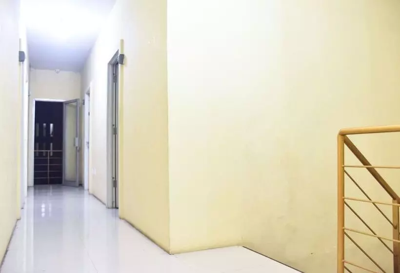 ペンション Reddoorz @ Pengayoman Panakkukang 2