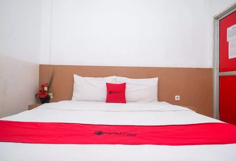 ペンション Reddoorz @ Pengayoman Panakkukang 2