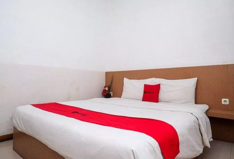 ペンション Reddoorz @ Pengayoman Panakkukang 2