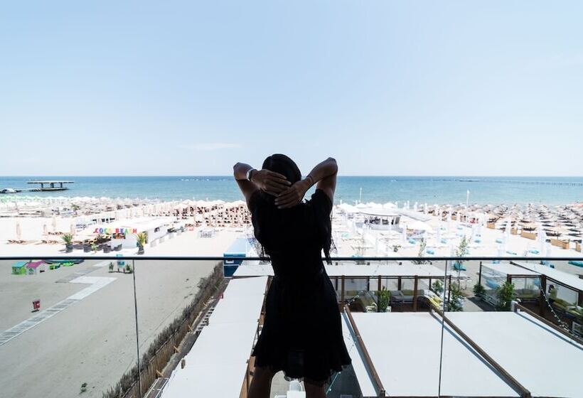 Riva Mamaia Beach Apart
