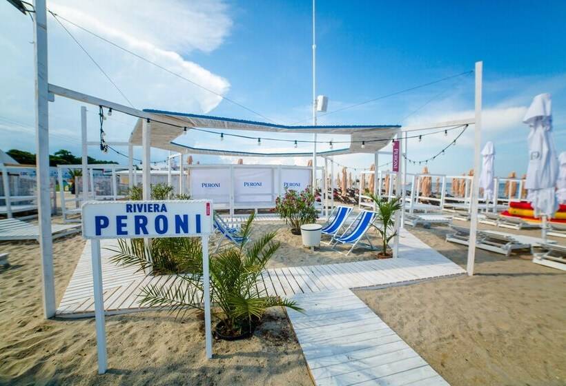 Riva Mamaia Beach Apart