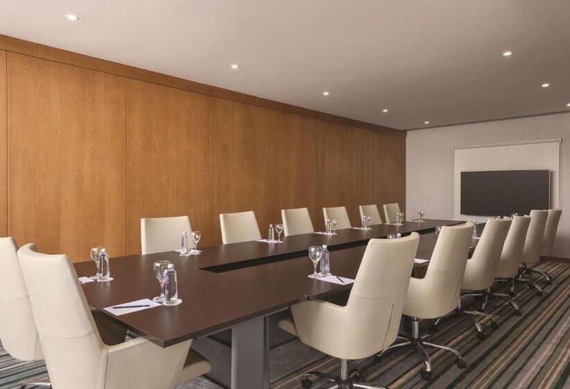 Vivid Jeddah Hotel, A Member Of Radisson Individuals