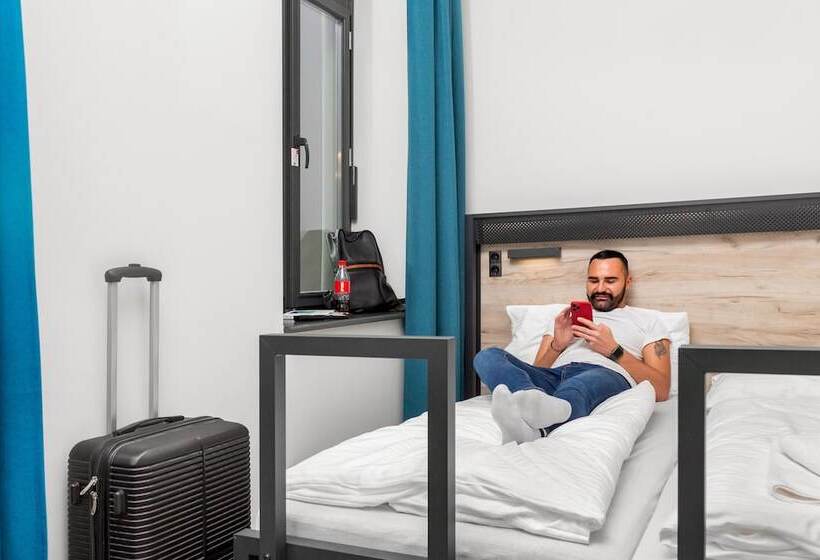 فندق صغير a&o Budapest City