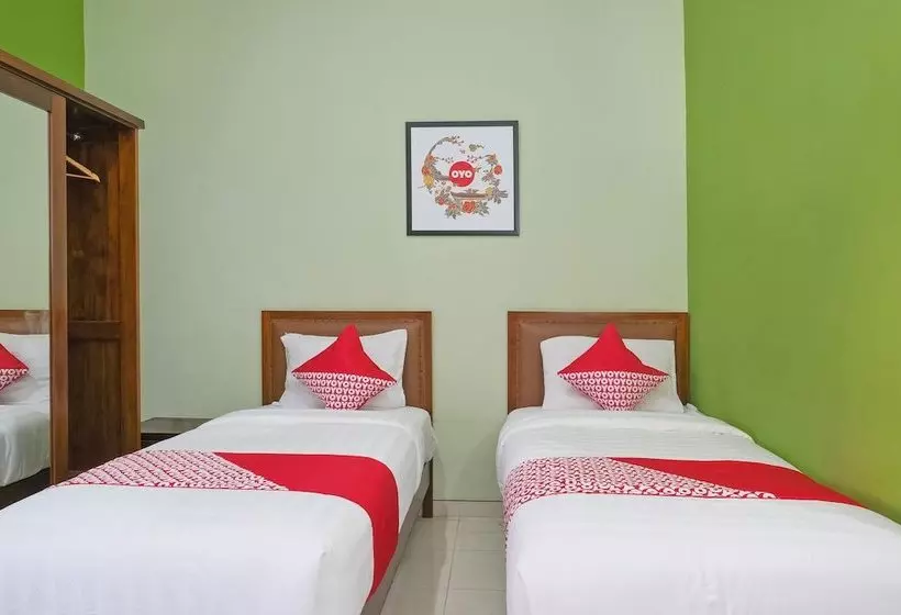 هاستل Army Look Syariah By Oyo Rooms