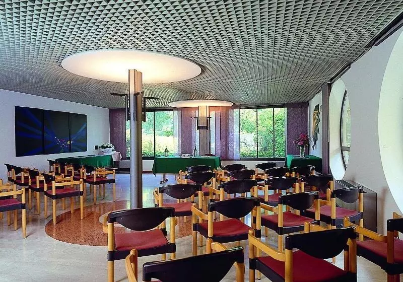 Hostelli Parc Hotel Casa Mia