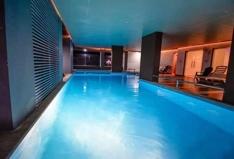 ホテル G G Holiday Homes Innovating Hospitality