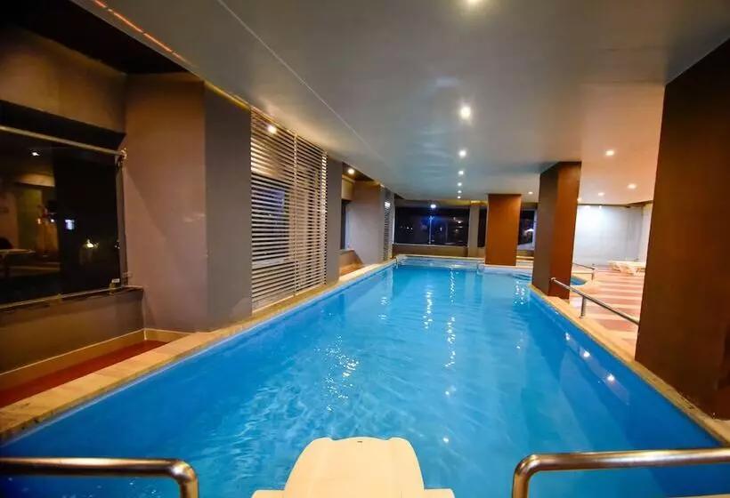 ホテル G G Holiday Homes Innovating Hospitality