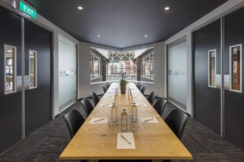 ホテル Oaks Wellington