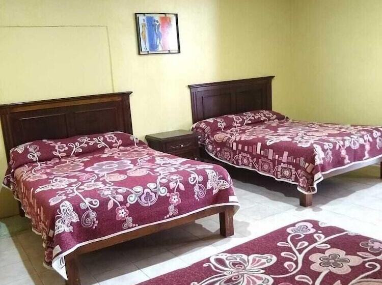 هتل Posada El Fuerte San Miguel