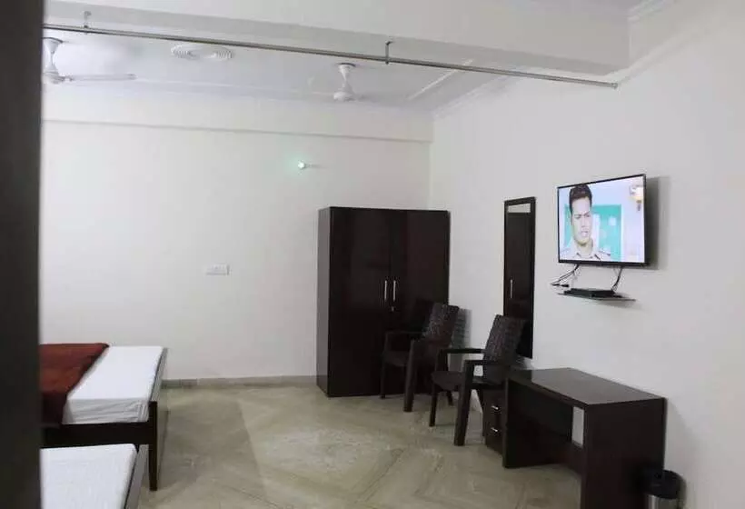 ホテル South Delhi Inn
