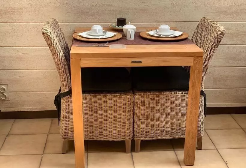 تختخواب و صبحانه Casa Chico
