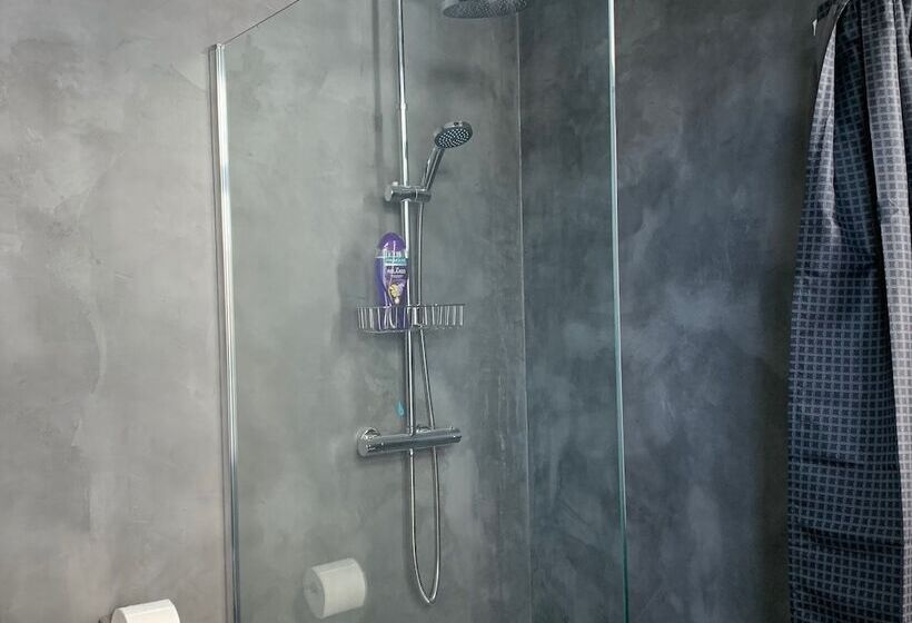 تختخواب و صبحانه Casa Chico