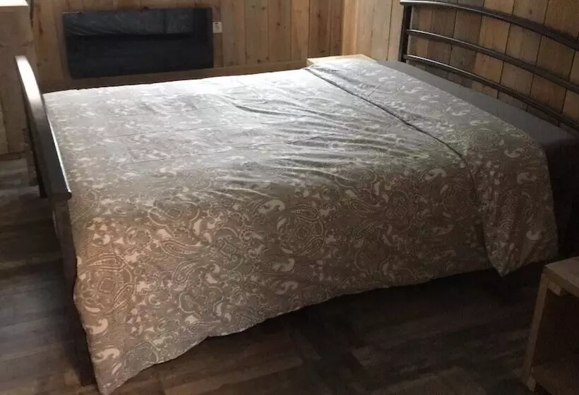 تختخواب و صبحانه Casa Chico