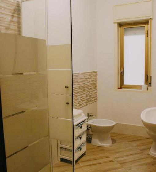 צימר Milazzo Port Rooms