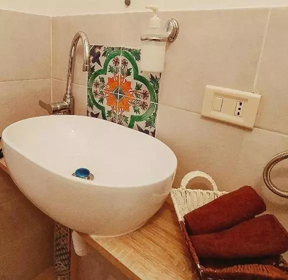 Aamiaismajoitus (B&B) Milazzo Port Rooms