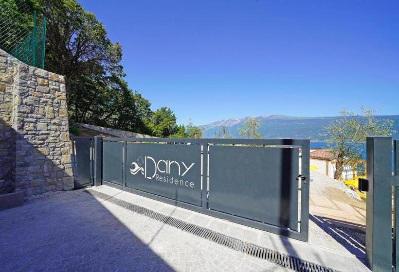 Хостел Residence Dany Appartamenti Con Cucina Vista Lago Piscina E Parcheggio
