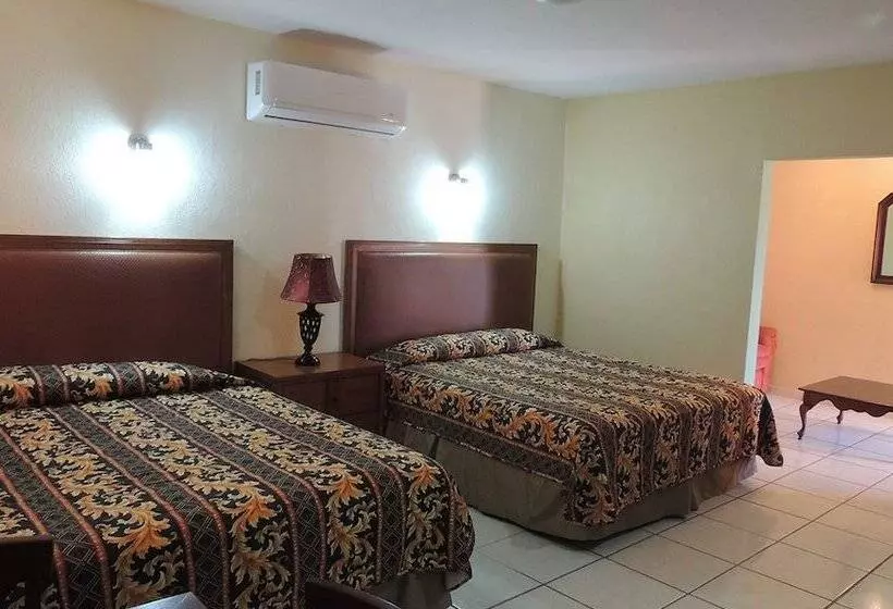 ホテル Cactus Inn Los Cabos