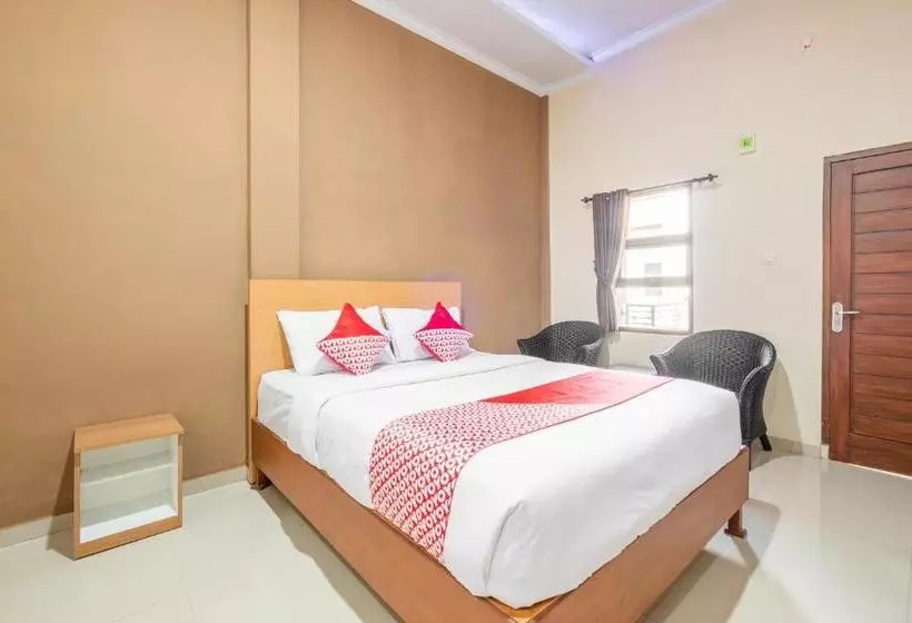 ホテル D' Exclusive By Oyo Rooms